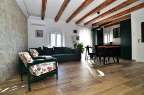 Гостиница Apartments Sumic Harbour view  Макарска 